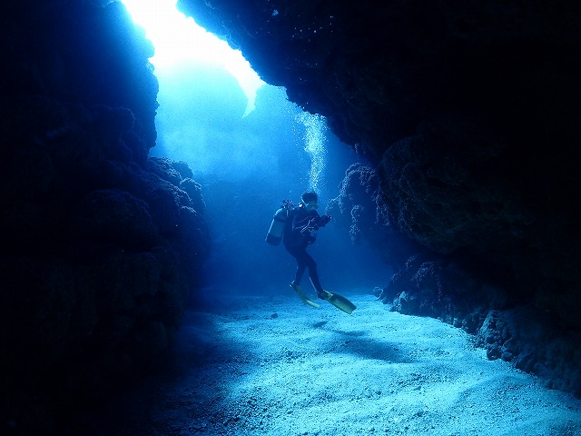 ◆ポイント紹介◆沖縄本島編◆『糸満』【R-MATES Okinawa Diving Club】